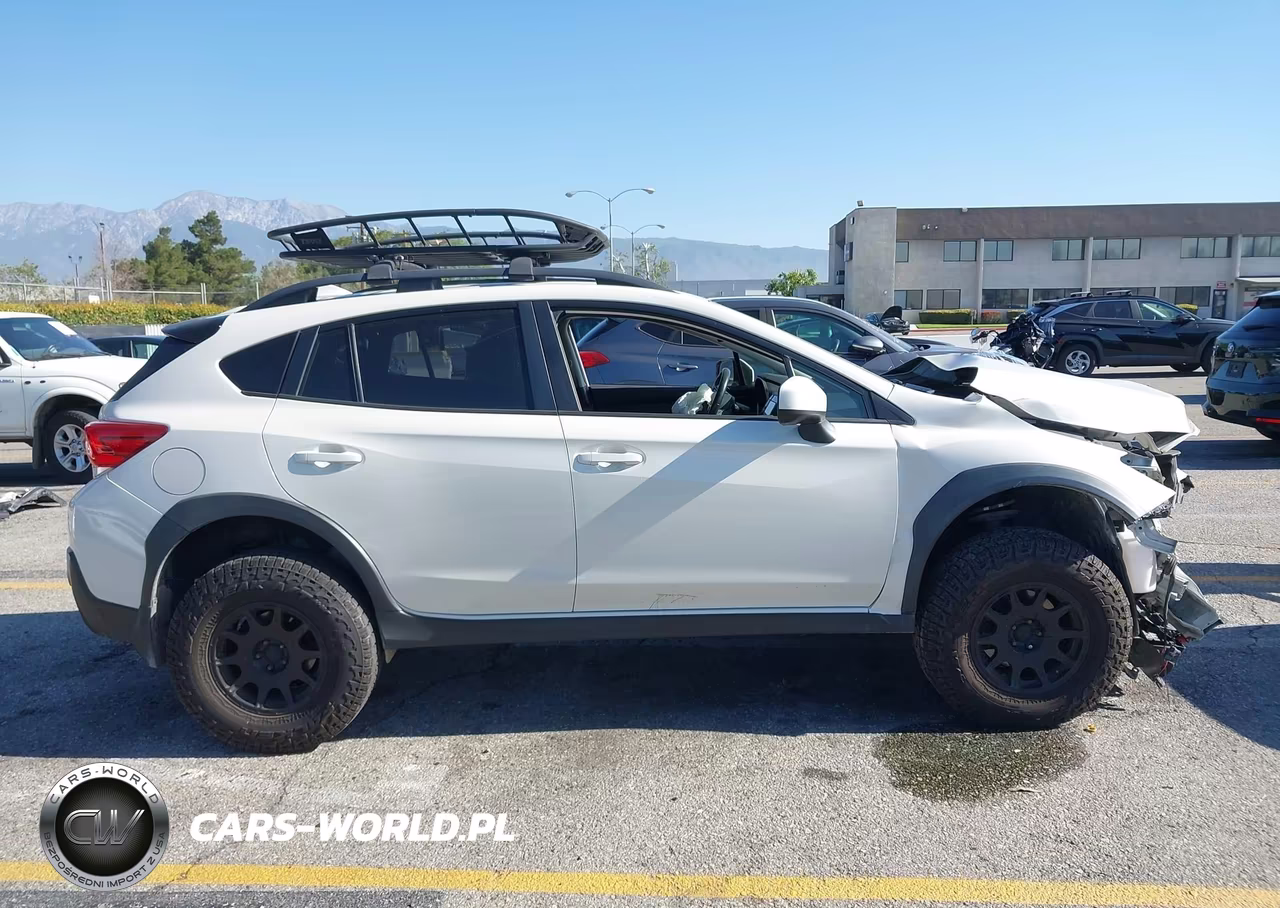 2020 Subaru Crosstrek Premium VIN:JF2GTAPC1L8244128 - 14