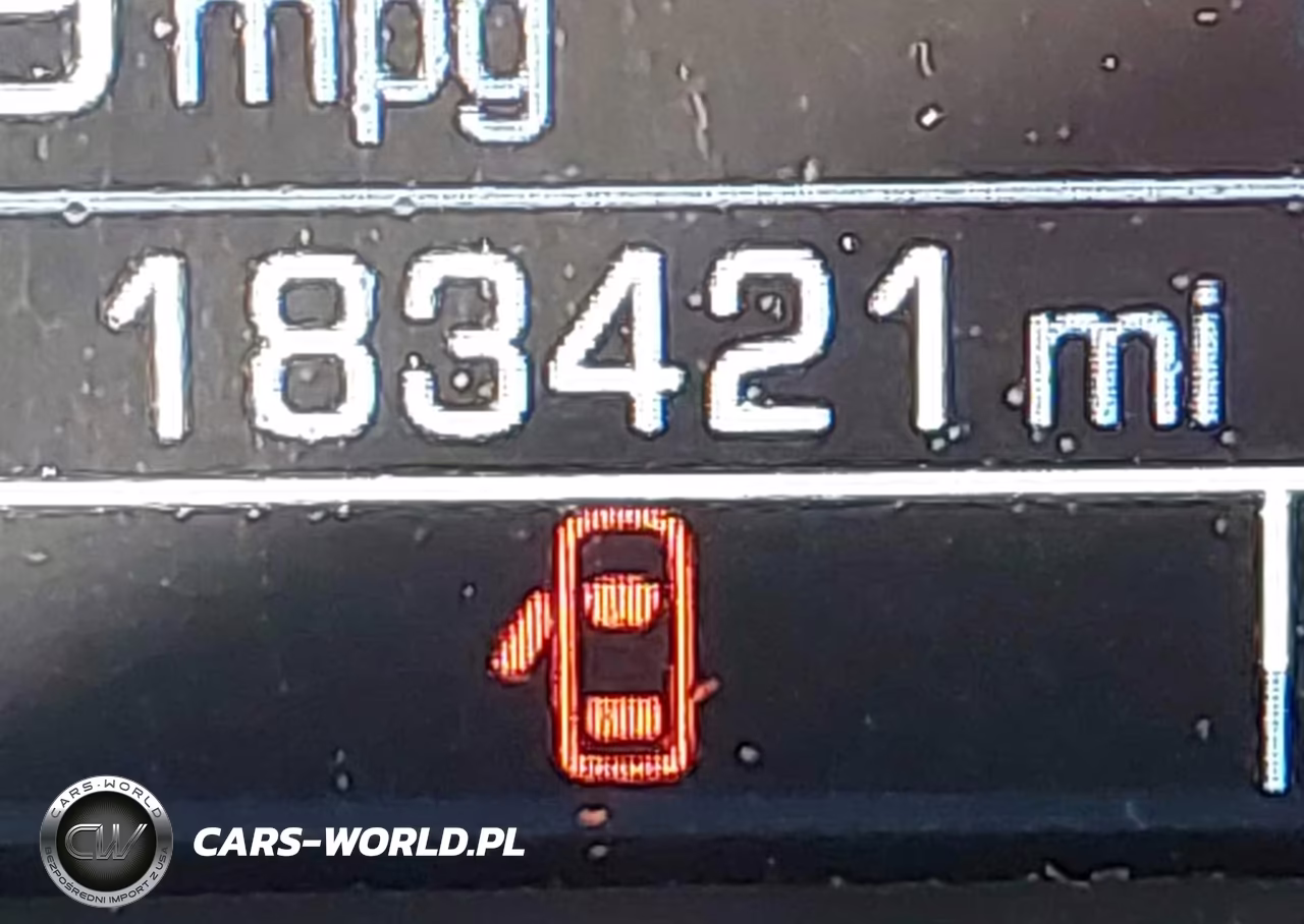 2016 Chevrolet Tahoe Lt VIN:1GNSKBKC9GR181229 - 16