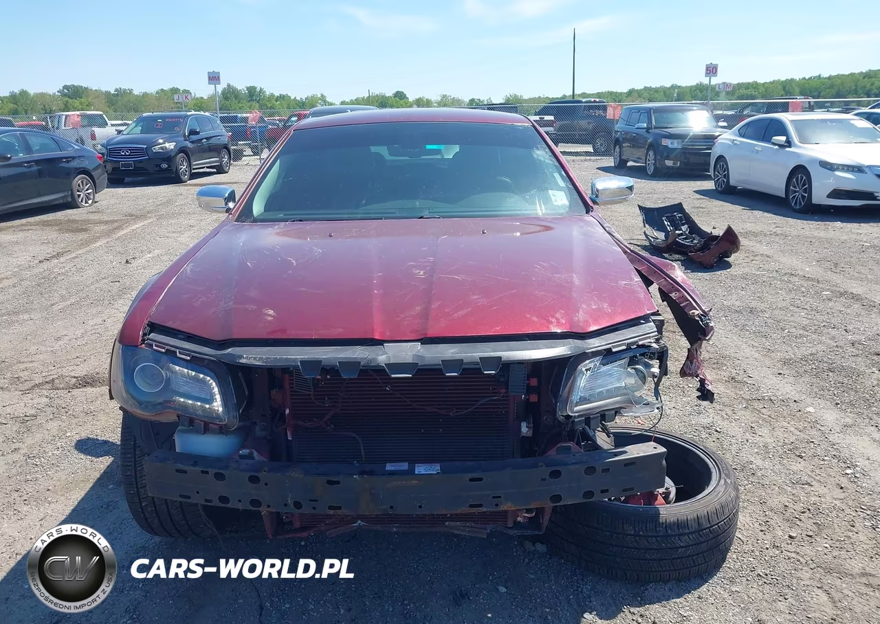2018 Chrysler 300 Limited VIN:2C3CCAEG8JH159589 - 13