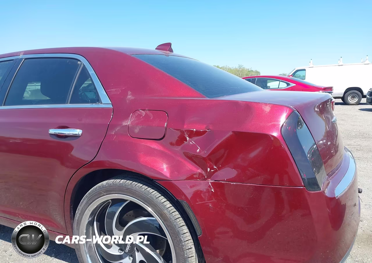 2018 Chrysler 300 Limited VIN:2C3CCAEG8JH159589 - 6