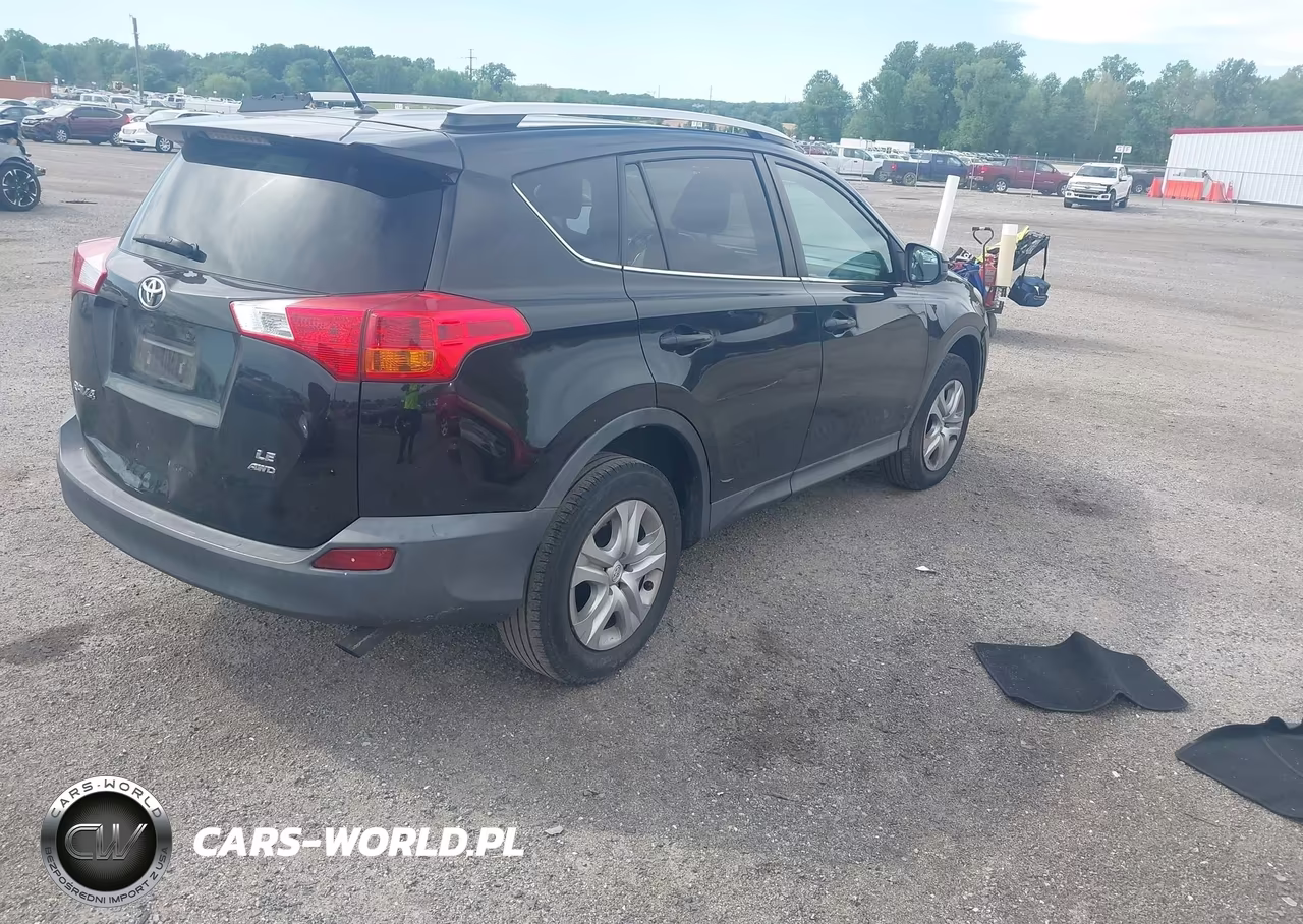 2015 Toyota Rav4 Le VIN:2T3BFREV8FW310448 - 4