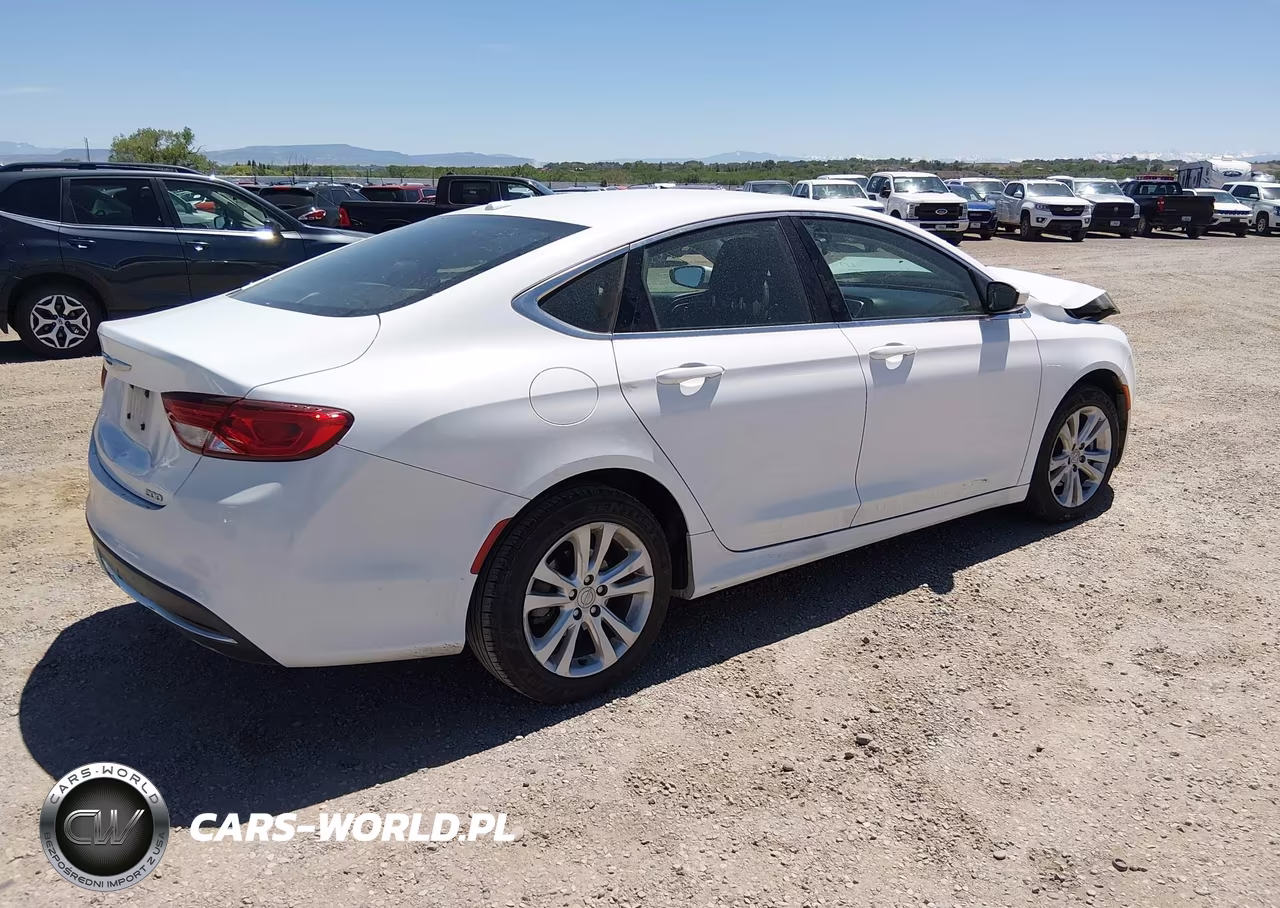 2015 Chrysler 200 Limited VIN:1C3CCCAB1FN503512 - 4