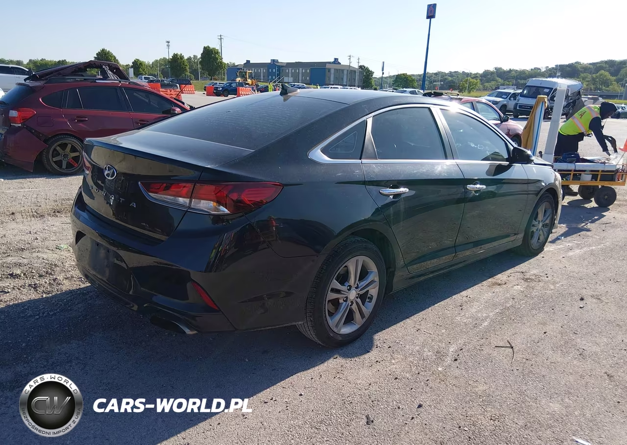 2018 Hyundai Sonata Sel VIN:5NPE34AF6JH606351 - 4