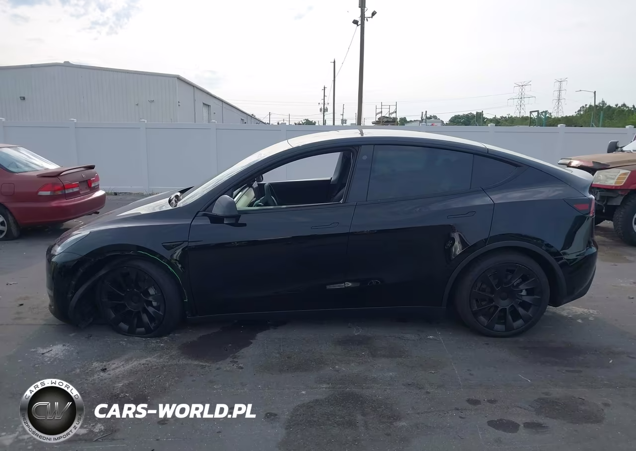 2022 Tesla Model Y Long Range Dual Motor All-Wheel Drive VIN:7SAYGDEE4NA006080 - 14