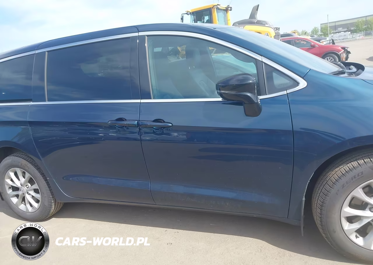 2025 Chrysler Pacifica Select VIN:2C4RC3BG1SR560547 - 13