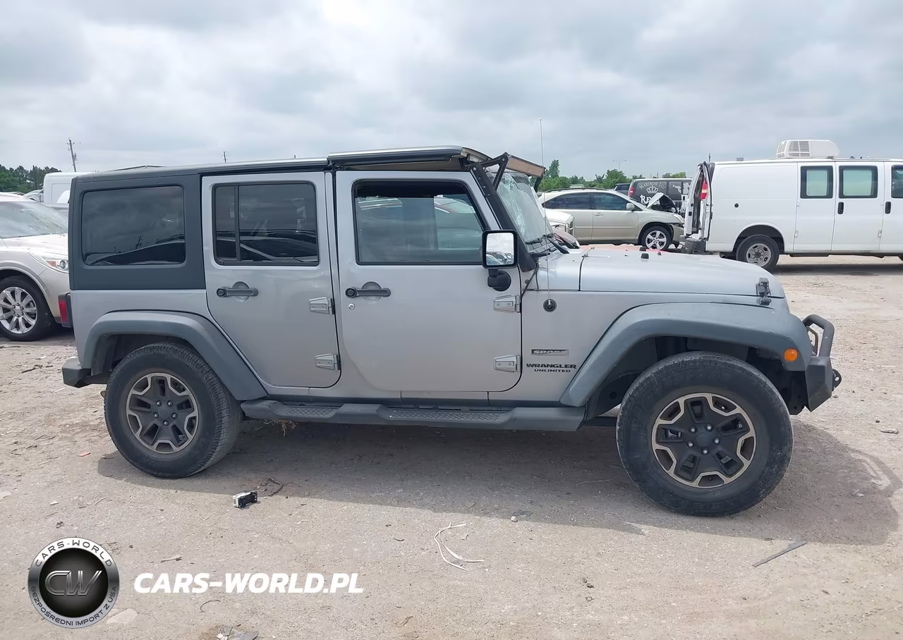 2014 Jeep Wrangler Unlimited Sport VIN:1C4BJWDG9EL307107 - 13