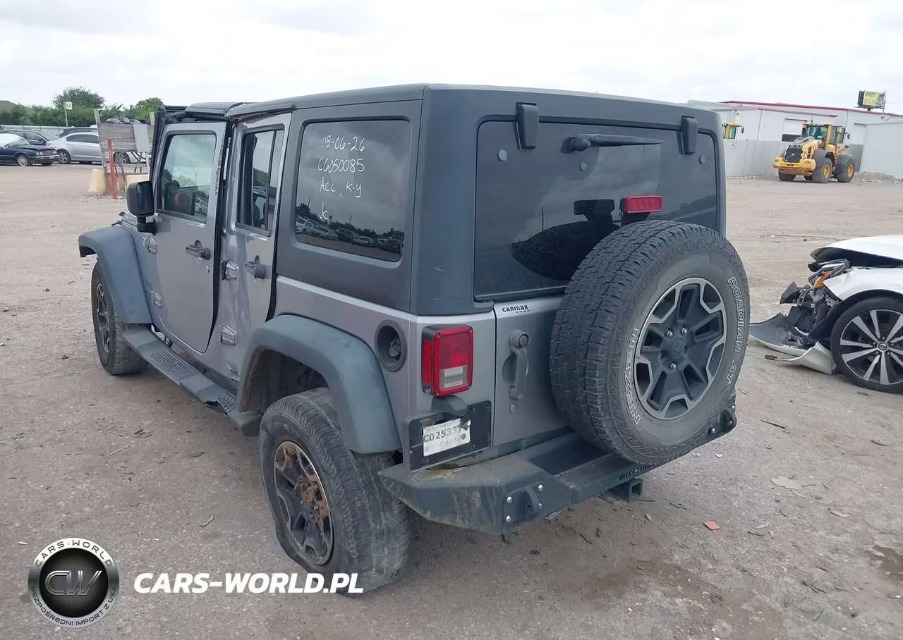 2014 Jeep Wrangler Unlimited Sport VIN:1C4BJWDG9EL307107 - 3