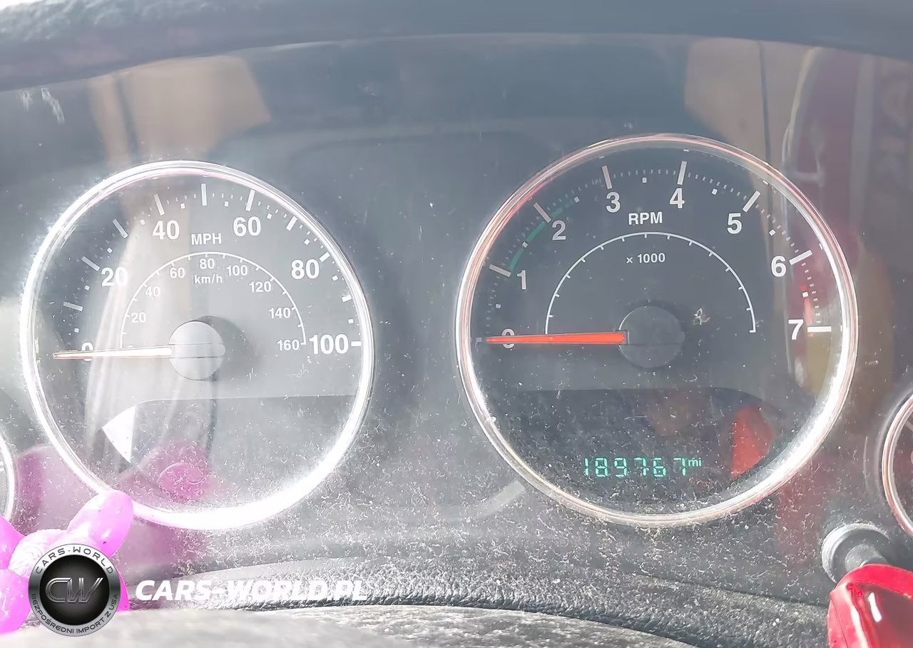 2014 Jeep Wrangler Unlimited Sport VIN:1C4BJWDG9EL307107 - 7