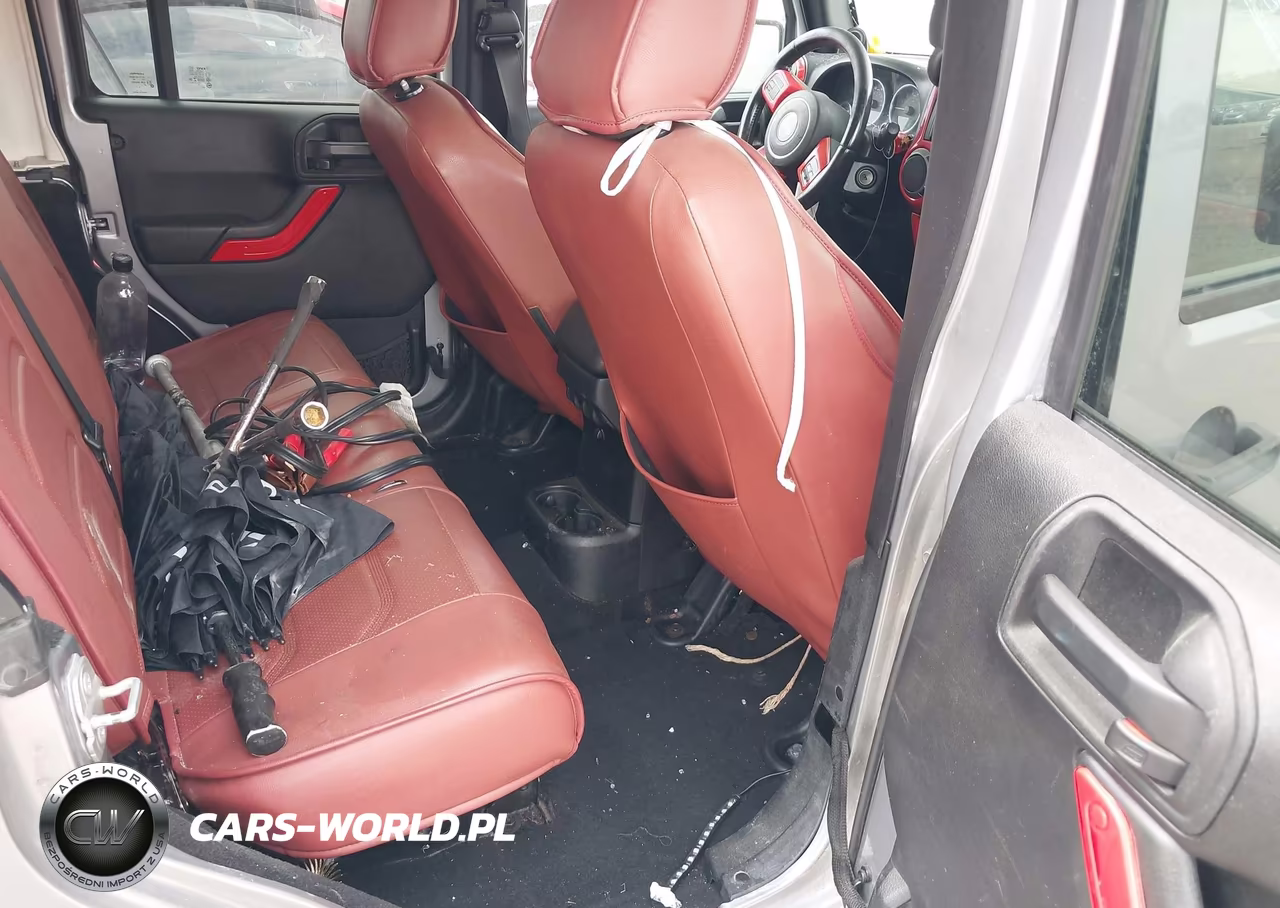 2014 Jeep Wrangler Unlimited Sport VIN:1C4BJWDG9EL307107 - 8