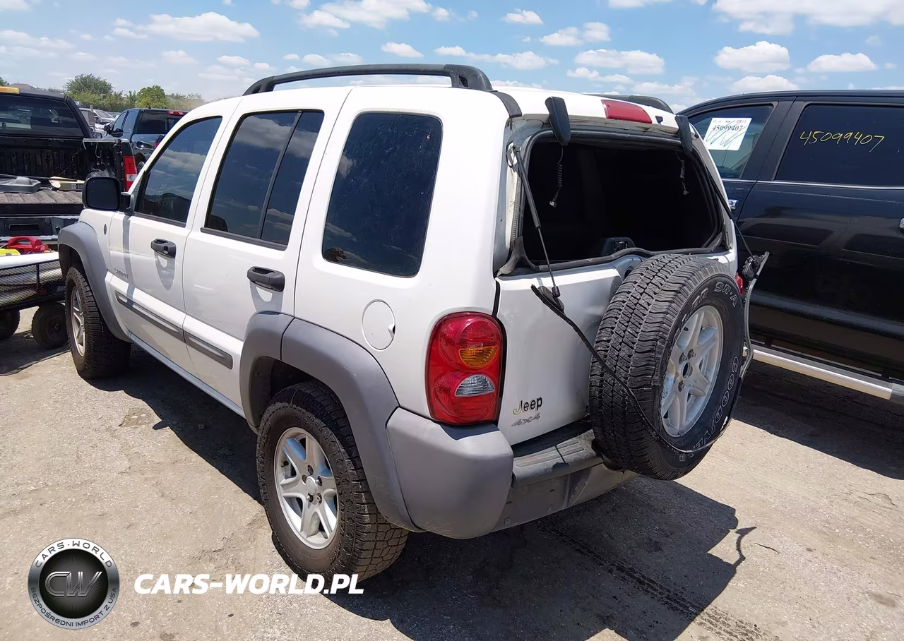 2004 Jeep Liberty Sport VIN:1J4GL48K84W328363 - 3