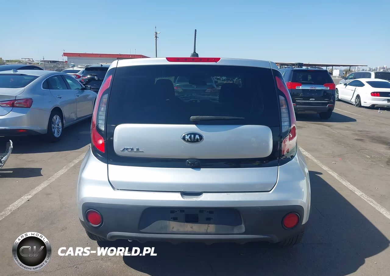 2019 Kia Soul VIN:KNDJN2A24K7016570 - 17