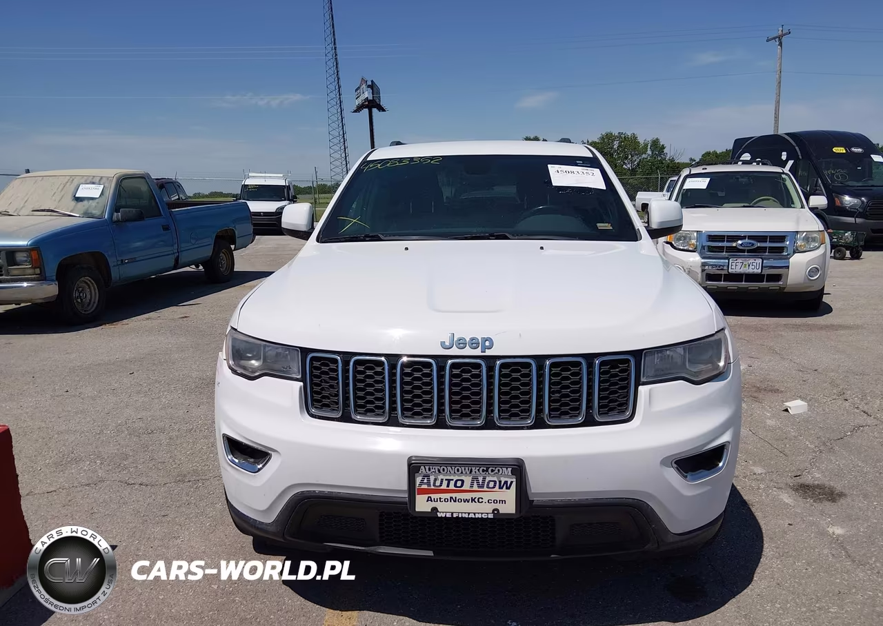 2017 Jeep Grand Cherokee Laredo 4X2 VIN:1C4RJEAG0HC621522 - 12