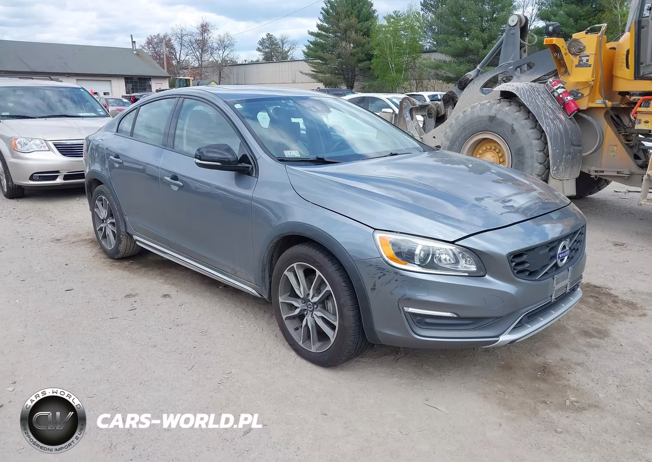 2016 Volvo S60 Cross Country T5 Platinum