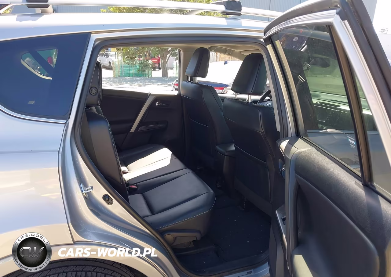 2017 Toyota Rav4 Platinum VIN:2T3YFREV0HW324180 - 8