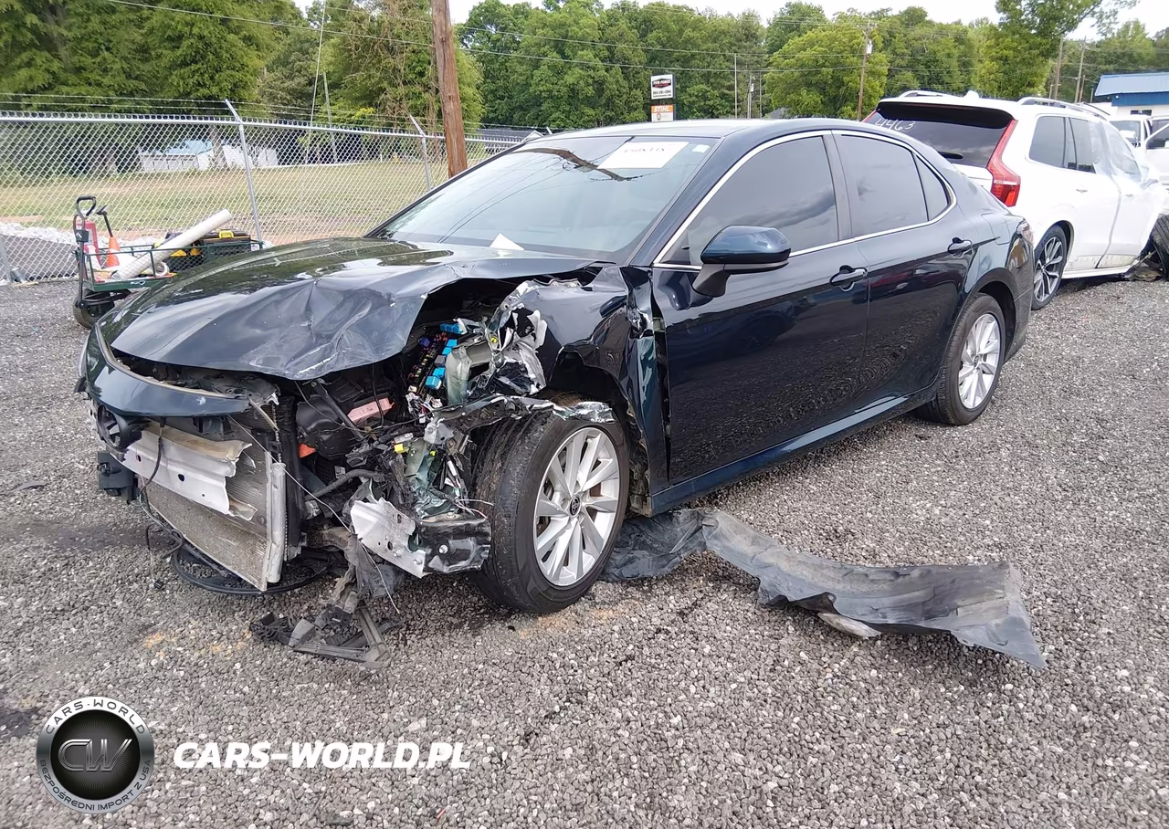 2021 Toyota Camry Le VIN:4T1C11AK6MU440718 - 2