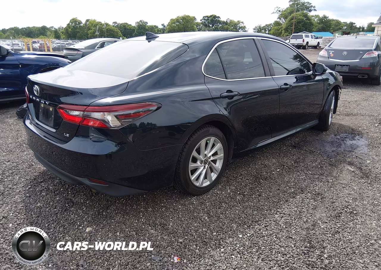 2021 Toyota Camry Le VIN:4T1C11AK6MU440718 - 4