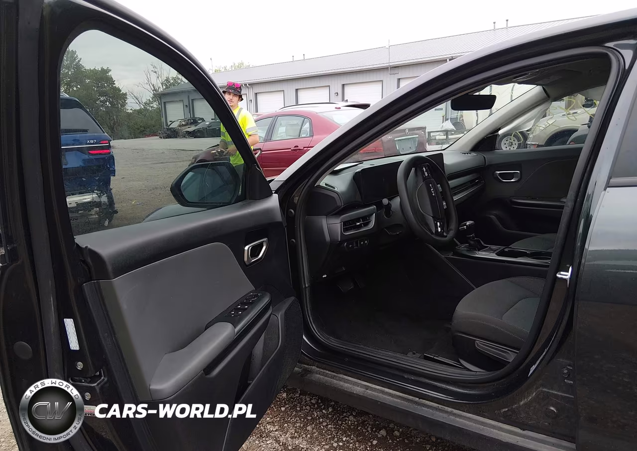 2025 Kia K4 Lx VIN:3KPFT4DE8SE079457 - 5