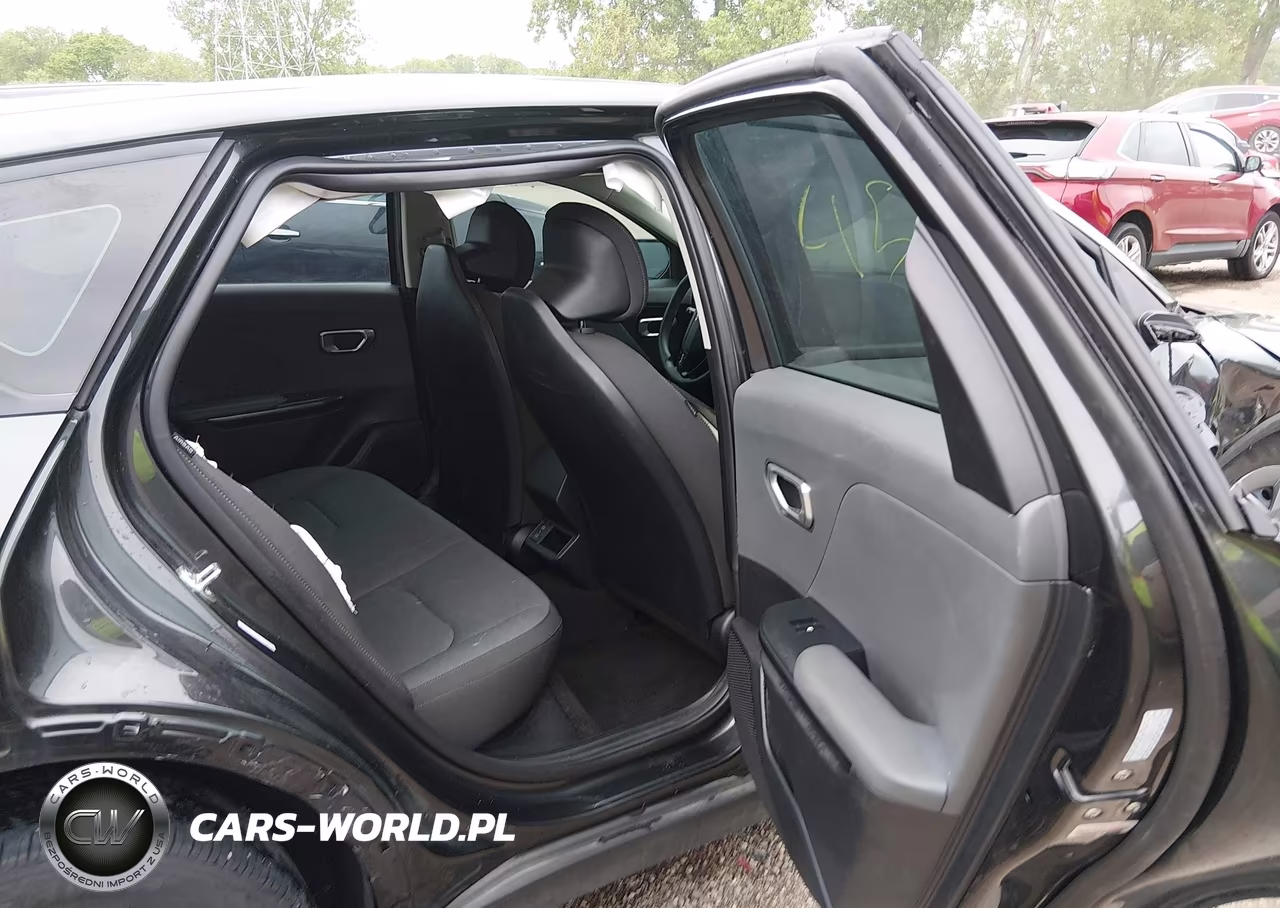 2025 Kia K4 Lx VIN:3KPFT4DE8SE079457 - 8