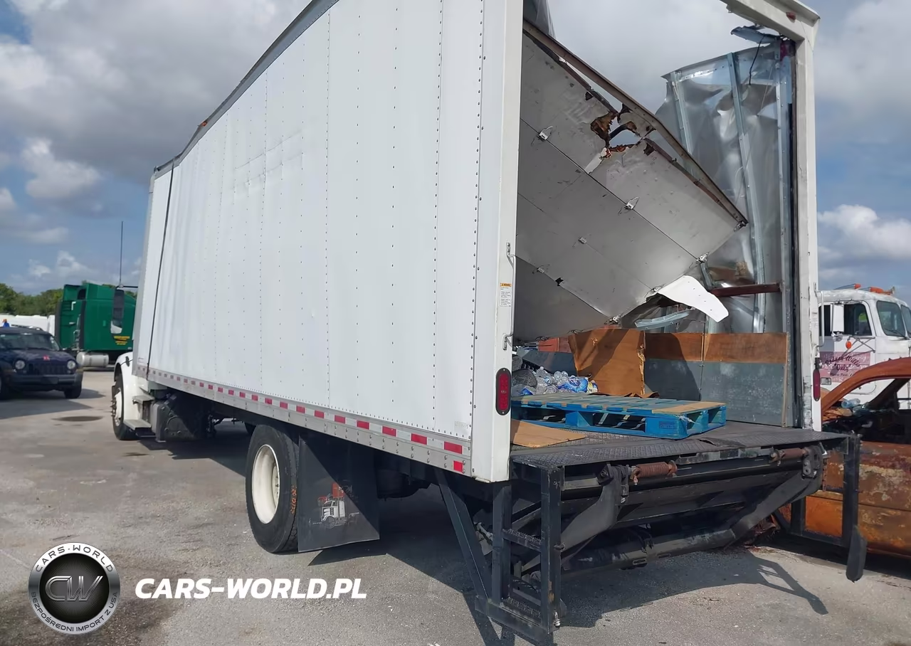 2018 Freightliner M2 106 VIN:3ALACWFC1JDJR5328 - 3