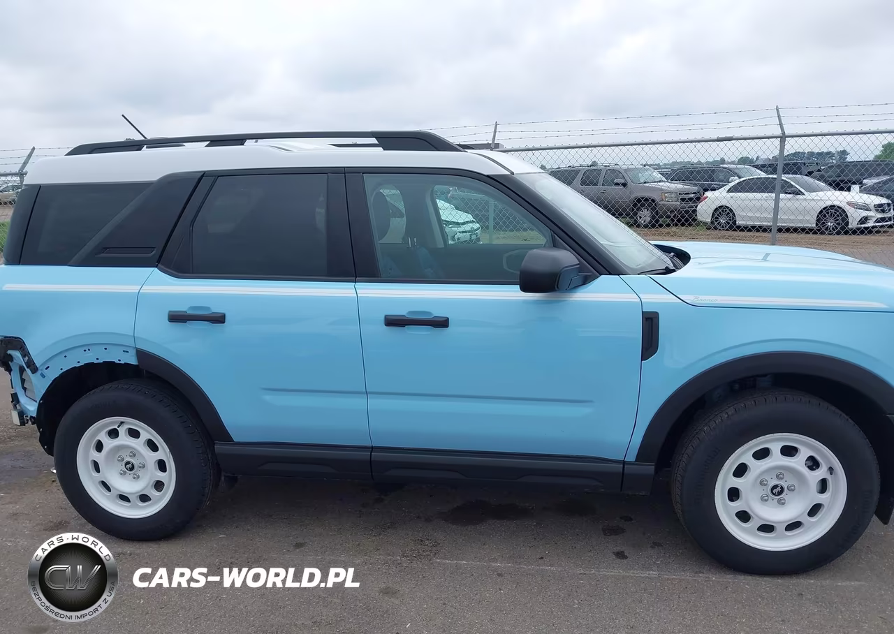 2025 Ford Bronco Sport Heritage VIN:3FMCR9GN4SRE49737 - 14