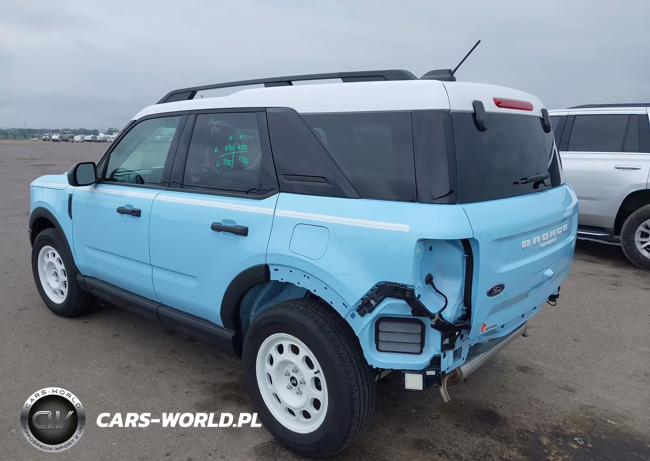 2025 Ford Bronco Sport Heritage VIN:3FMCR9GN4SRE49737 - 3