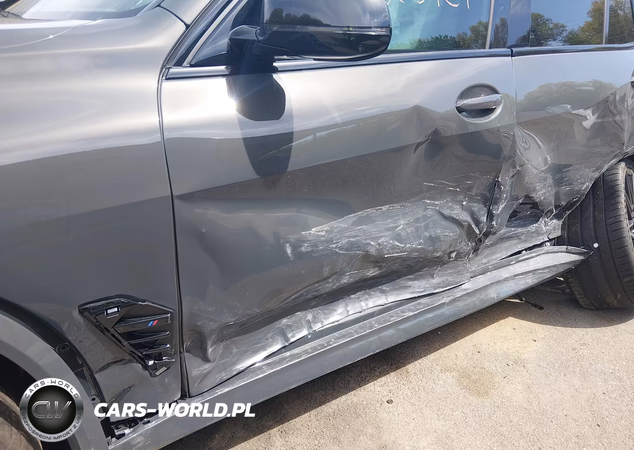 2026 BMW X5 M Competition VIN:5YM13ET00T9283527 - 6