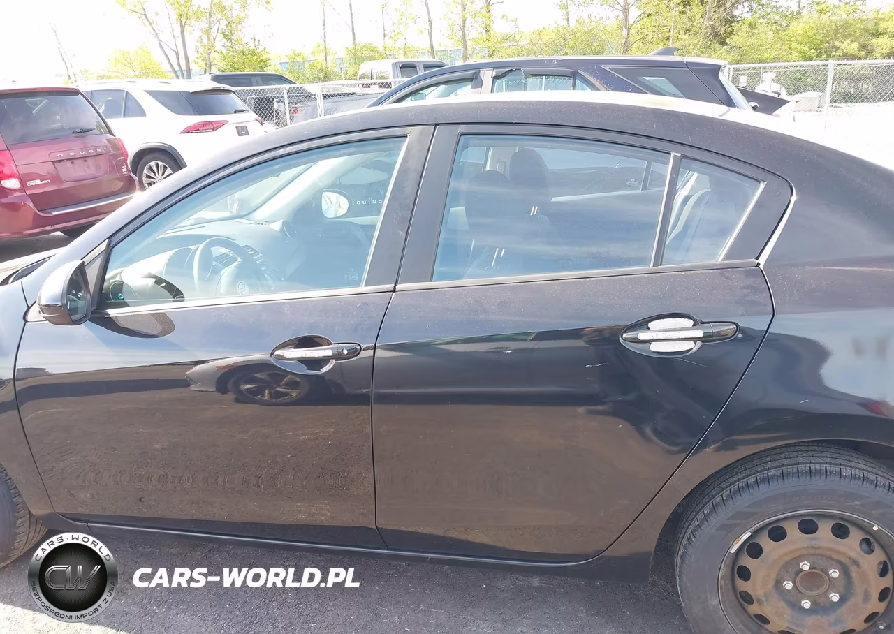 2011 Mazda Mazda3 I Sport VIN:JM1BL1UF7B1902033 - 14