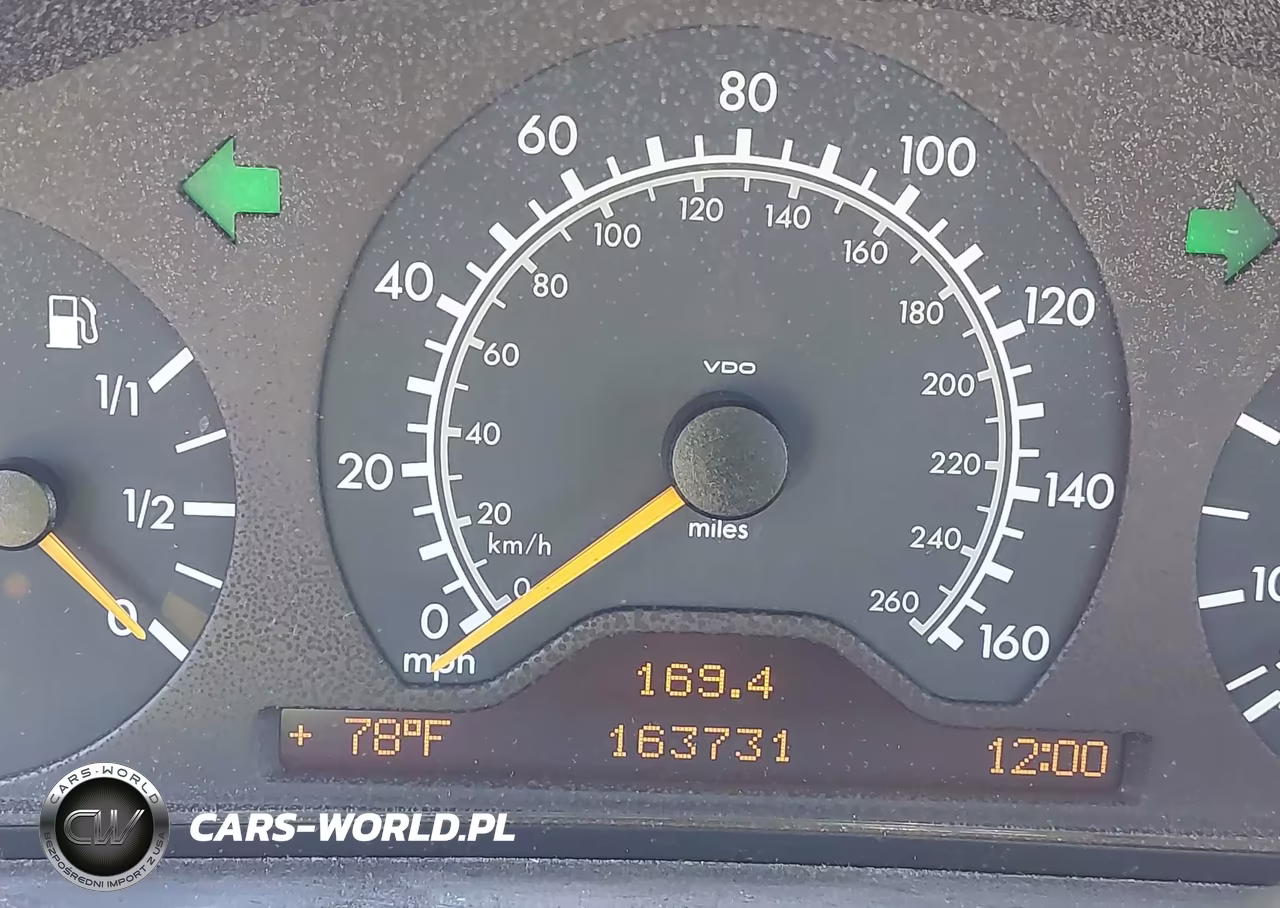 1998 Mercedes-Benz E 320 VIN:WDBJF65F5WA549715 - 7