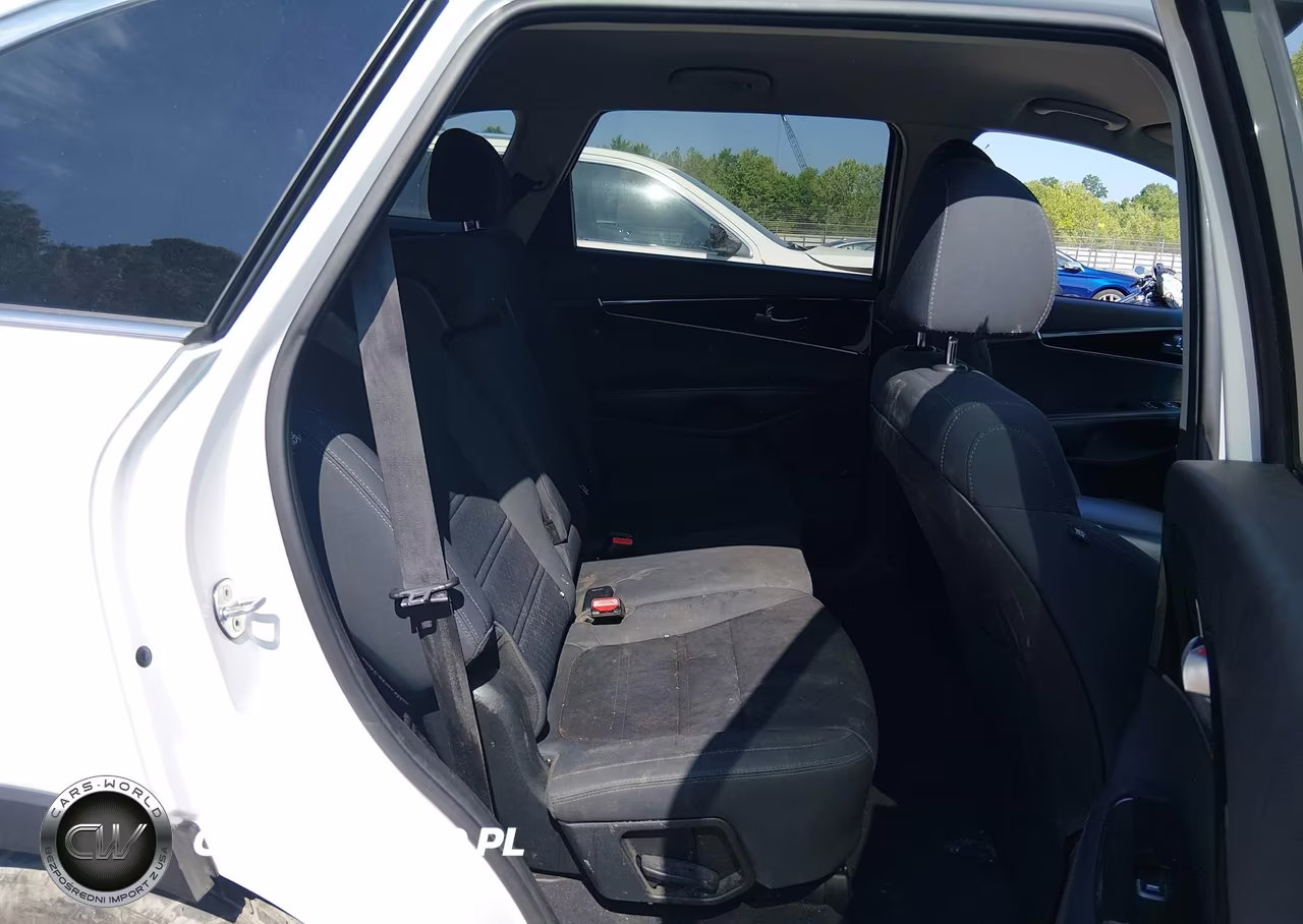 2020 Kia Sorento 3.3L Lx VIN:5XYPG4A5XLG620817 - 8