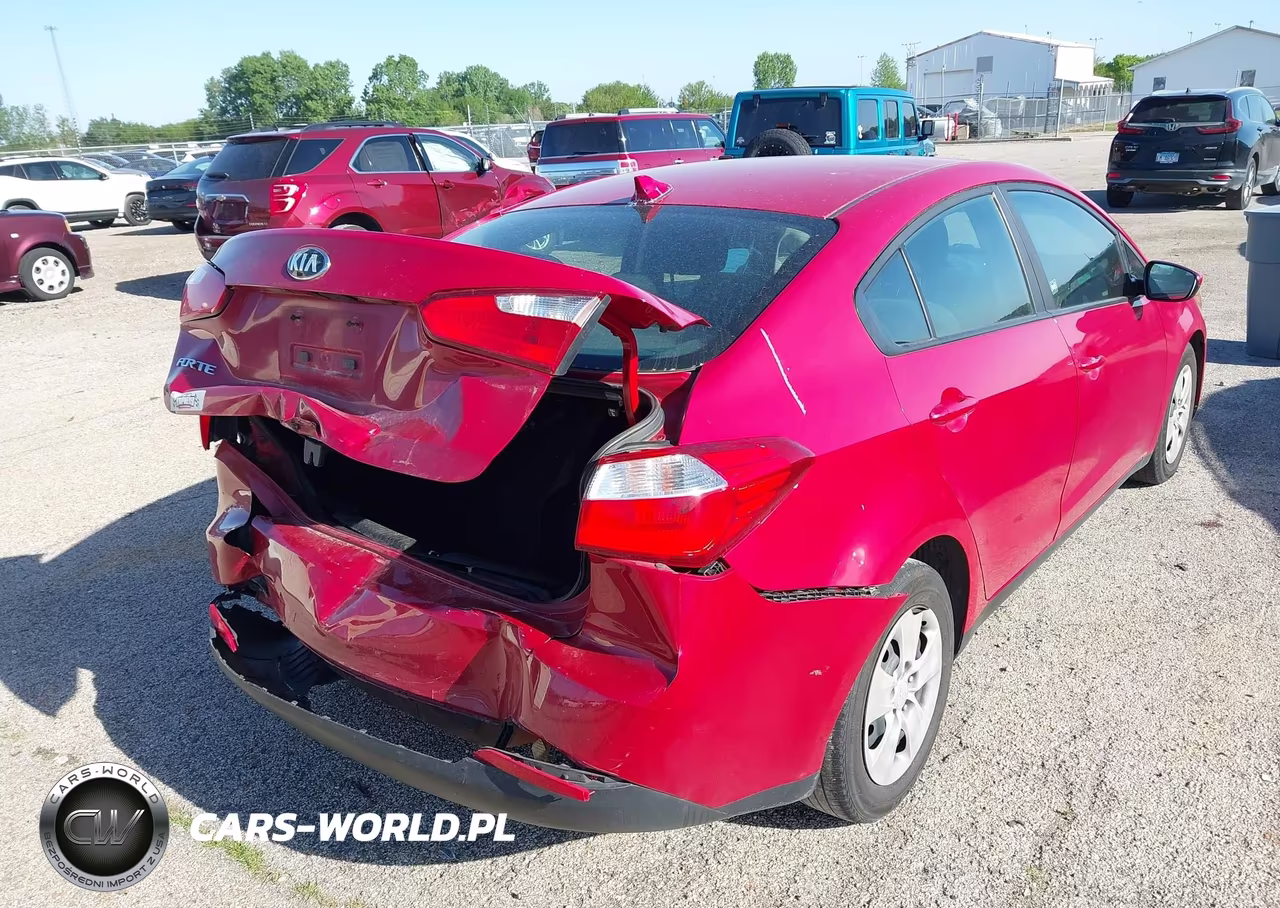 2016 Kia Forte Lx VIN:KNAFK4A62G5610751 - 4