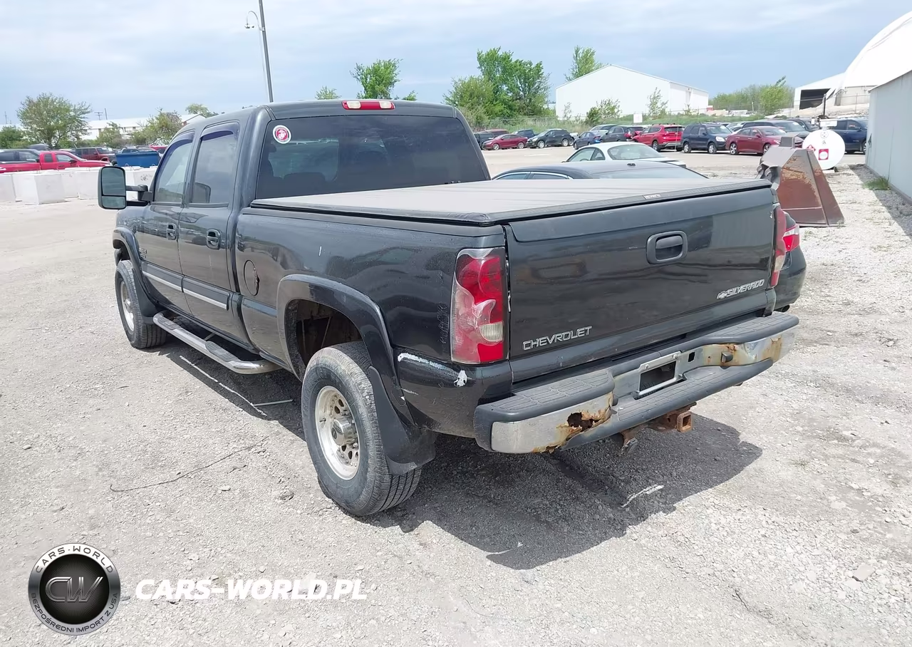 2004 Chevrolet Silverado 2500Hd Ls VIN:1GCHK23294F223193 - 3
