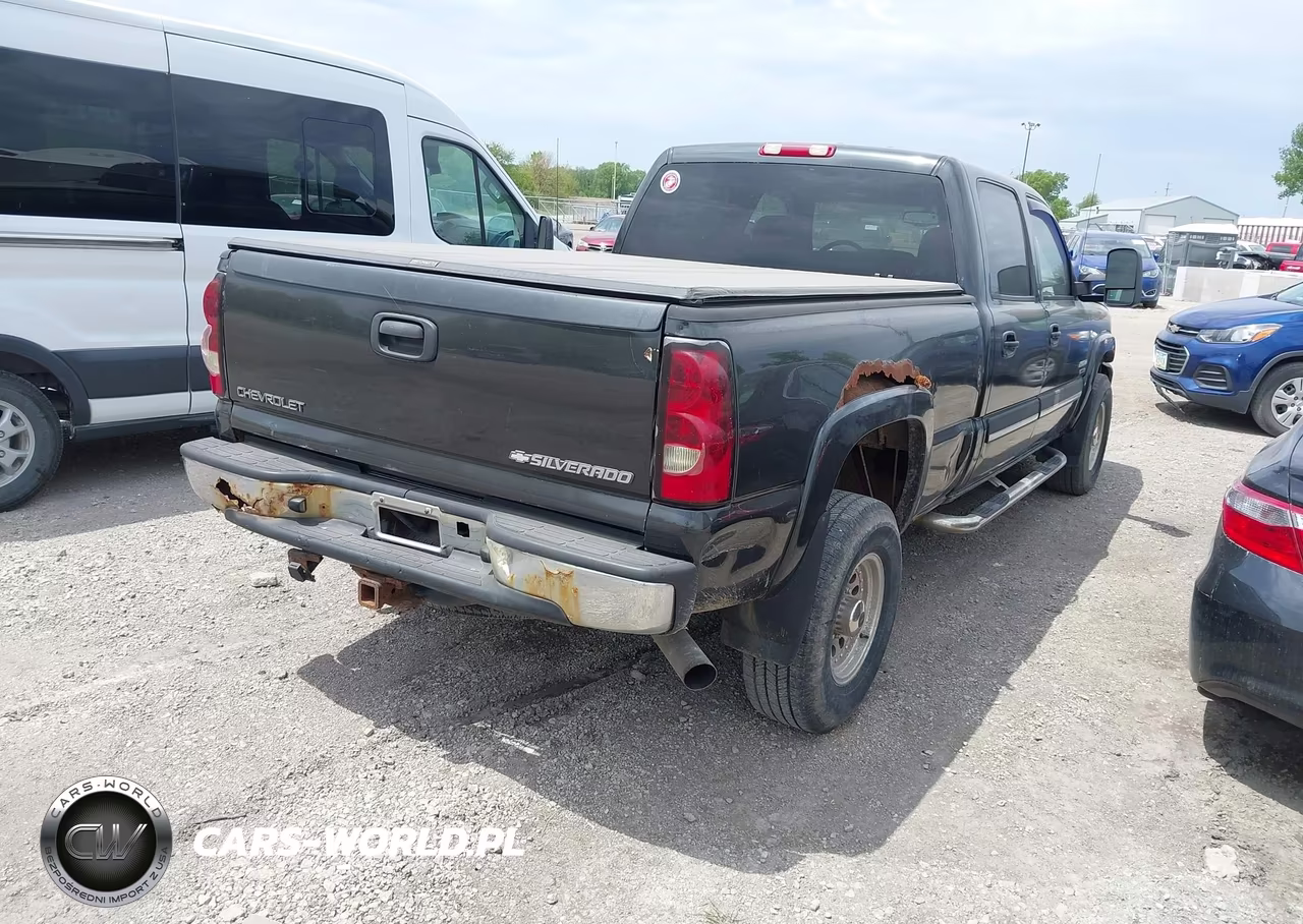 2004 Chevrolet Silverado 2500Hd Ls VIN:1GCHK23294F223193 - 4