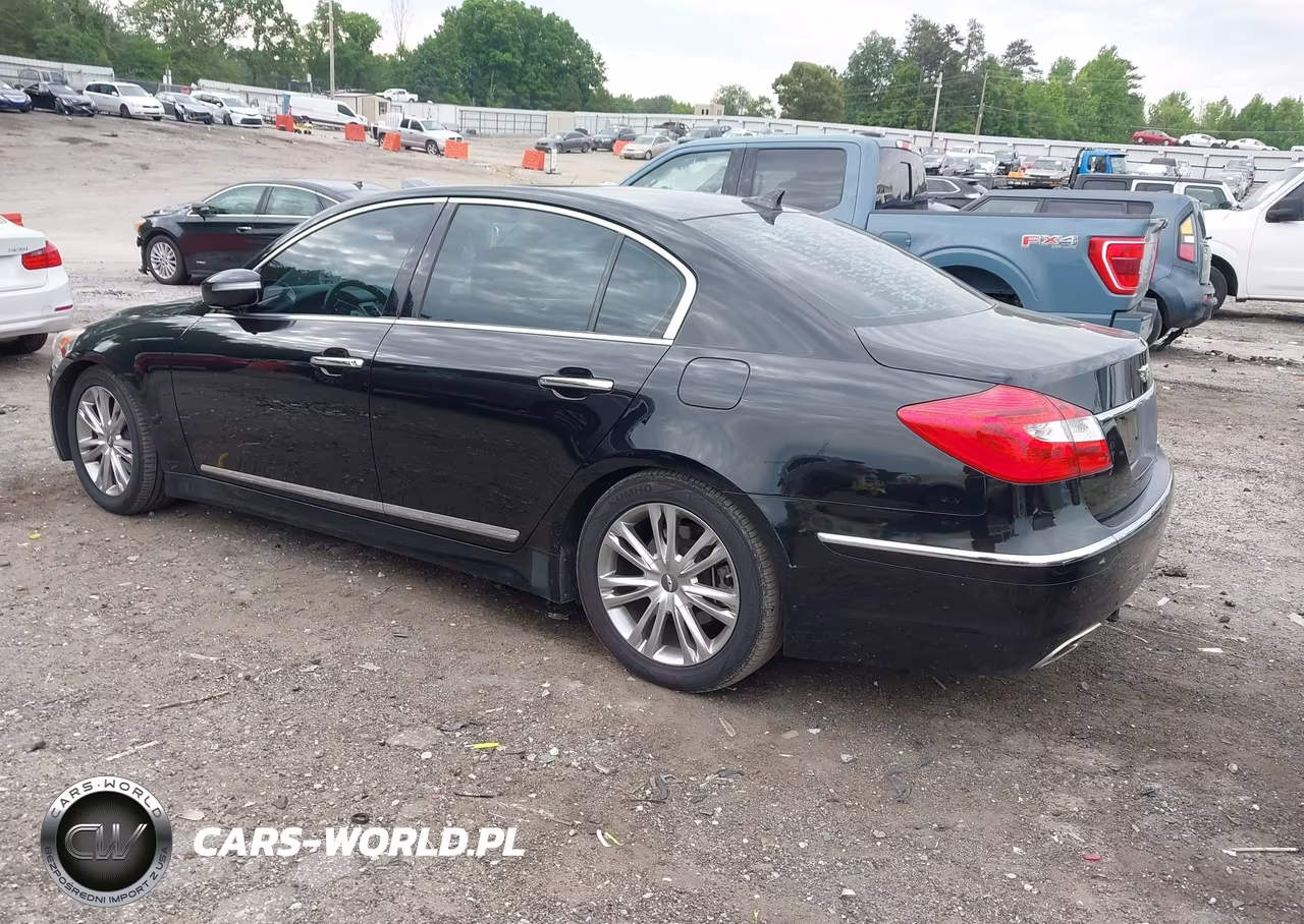 2012 Hyundai Genesis 4.6 VIN:KMHGC4DF6CU175440 - 3