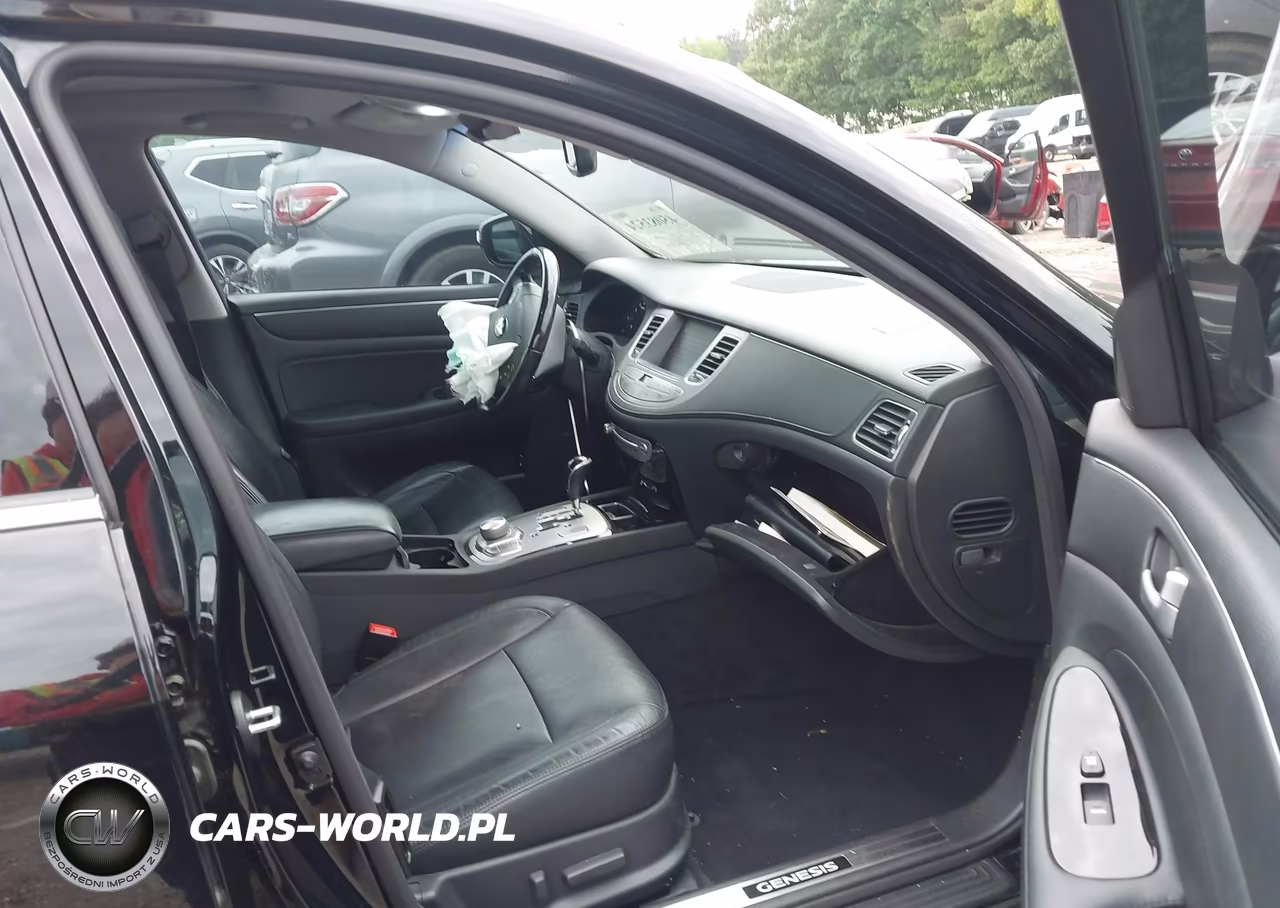 2012 Hyundai Genesis 4.6 VIN:KMHGC4DF6CU175440 - 5