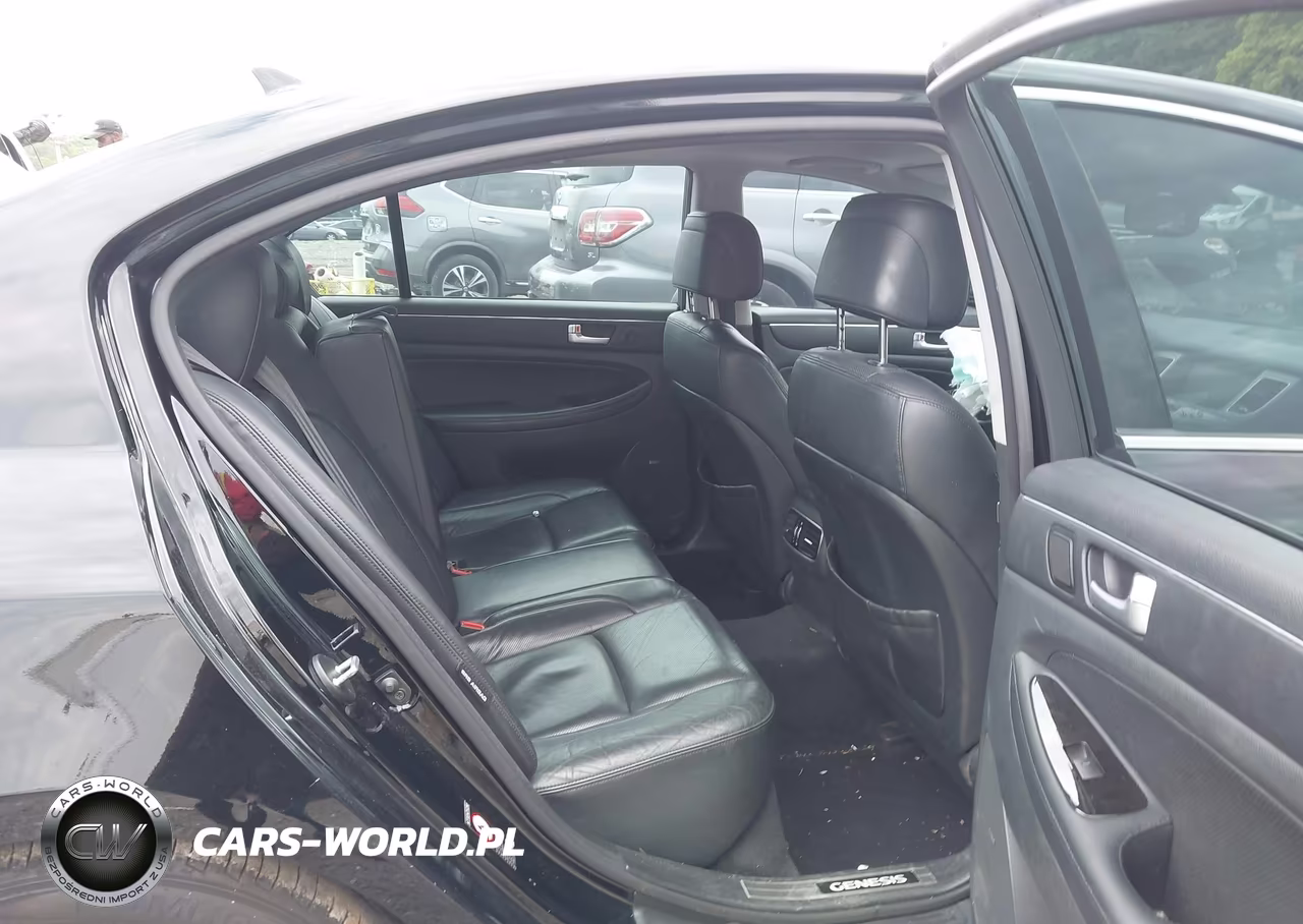 2012 Hyundai Genesis 4.6 VIN:KMHGC4DF6CU175440 - 8
