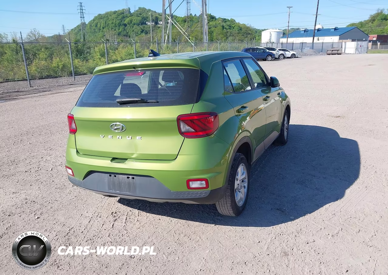 2021 Hyundai Venue Se VIN:KMHRB8A37MU099158 - 4