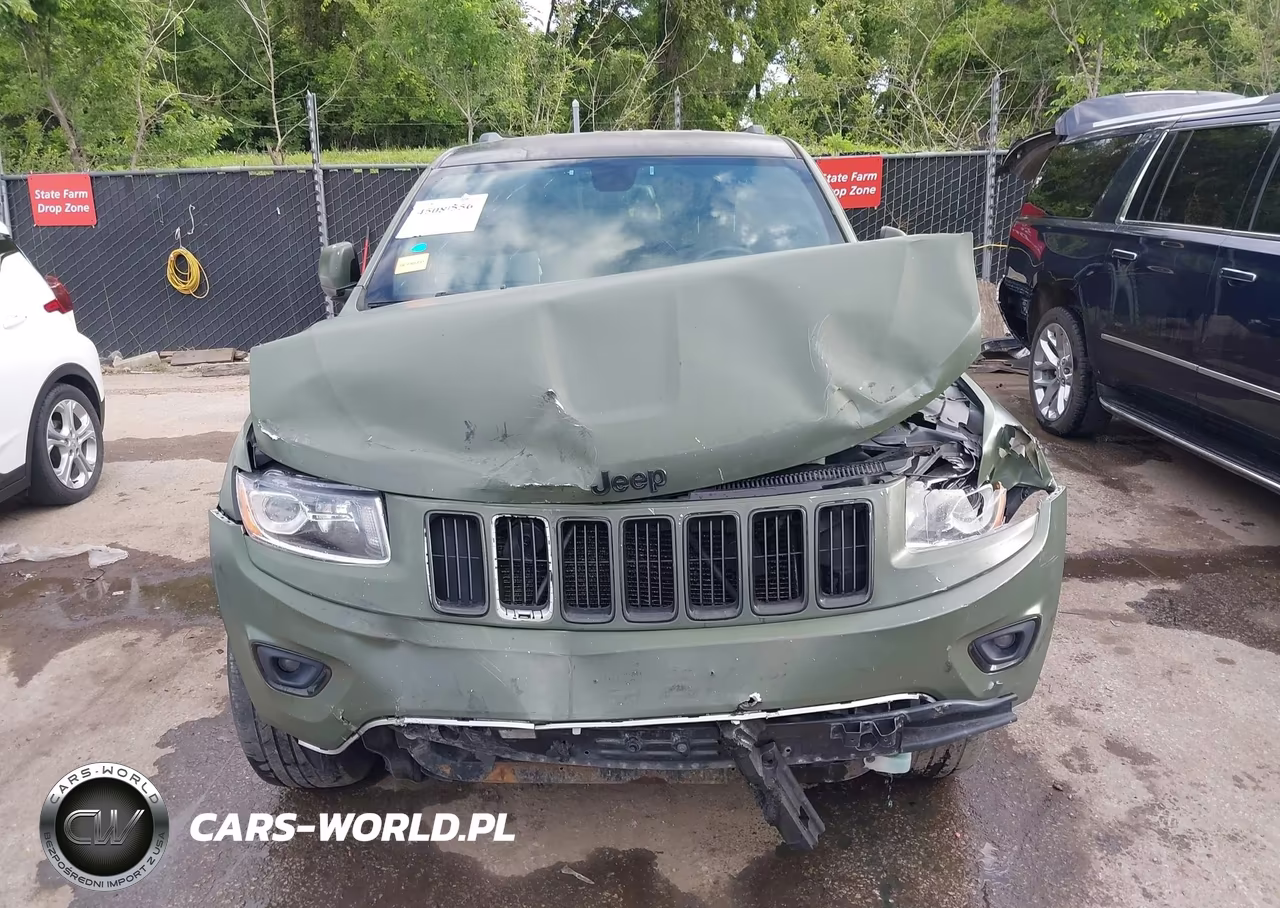 2015 Jeep Grand Cherokee Laredo VIN:1C4RJFAG5FC950817 - 13