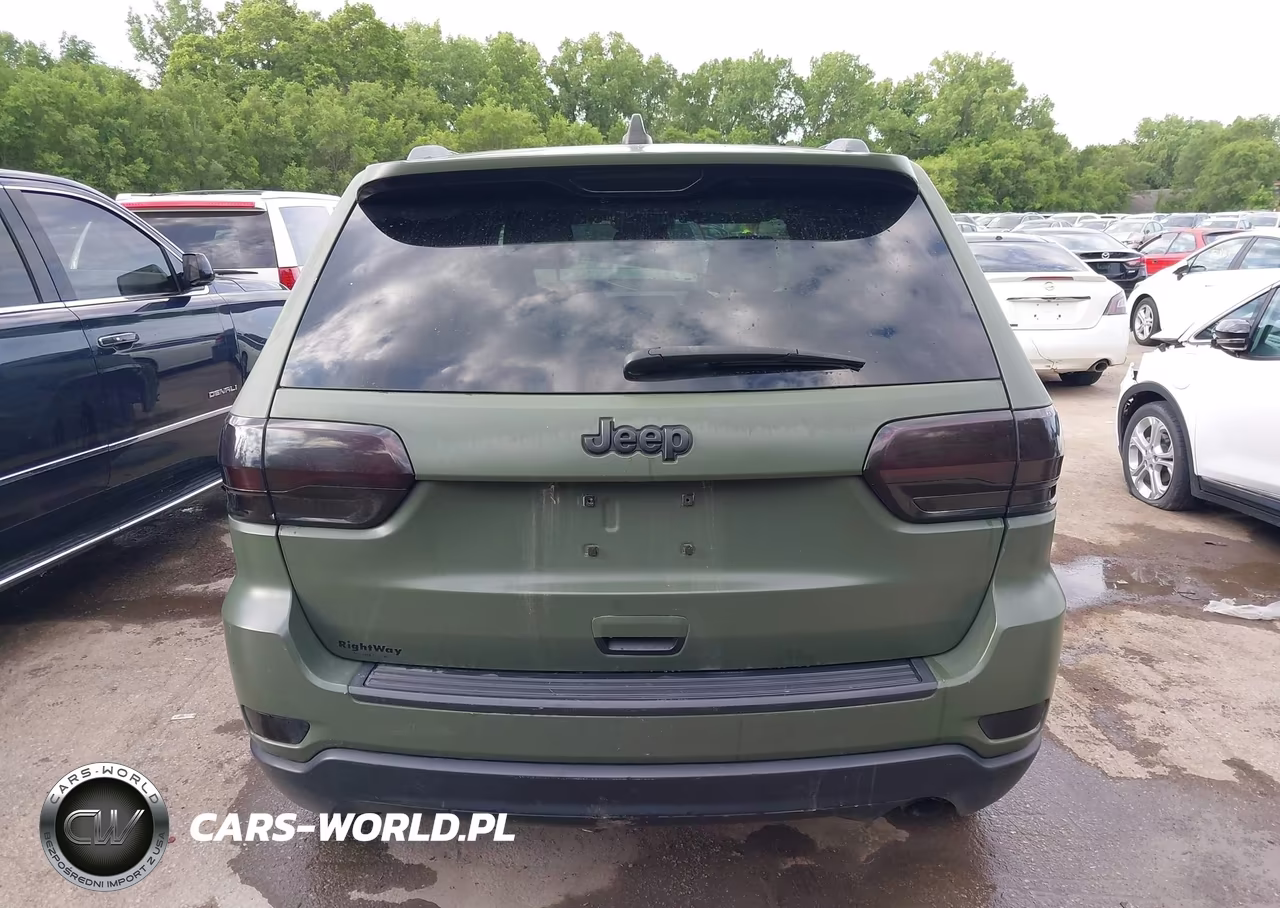 2015 Jeep Grand Cherokee Laredo VIN:1C4RJFAG5FC950817 - 17
