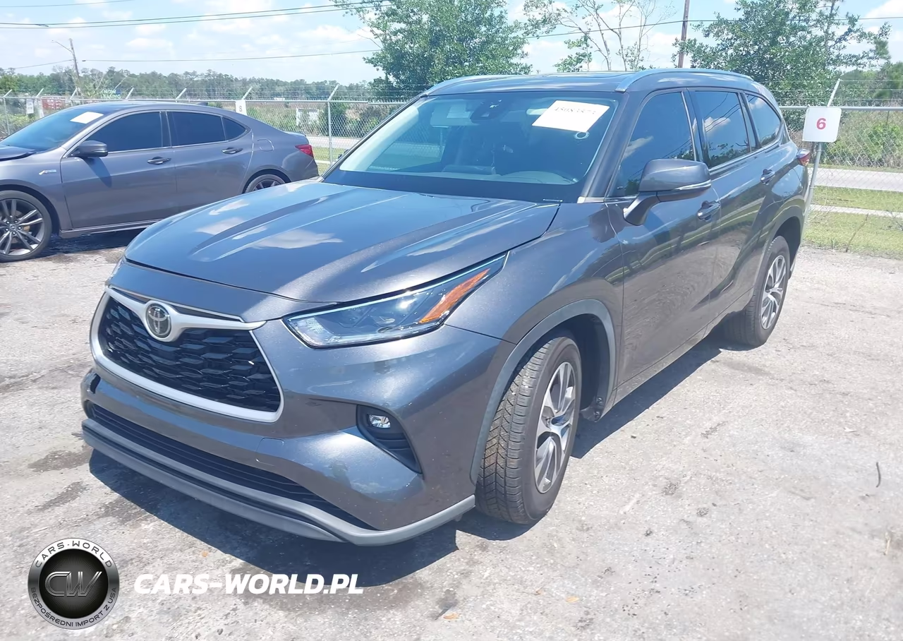 2021 Toyota Highlander Xle VIN:5TDGZRAH2MS050320 - 2