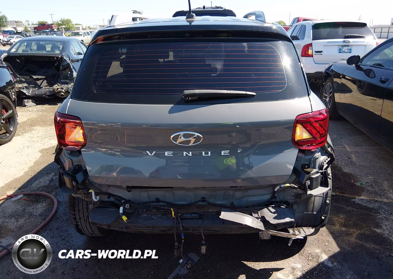 2023 Hyundai Venue Limited VIN:KMHRC8A35PU213790 - 17