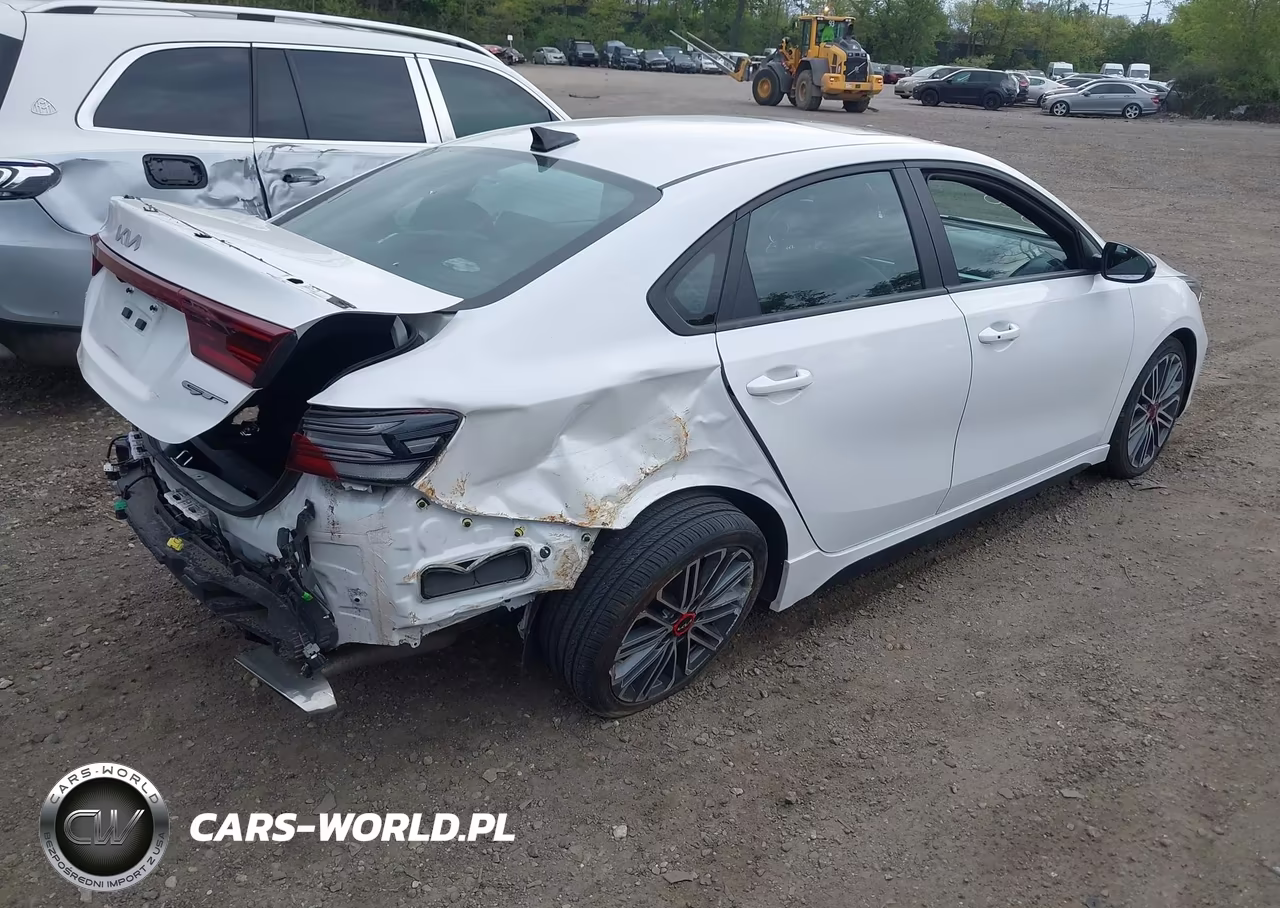 2023 Kia Forte Gt VIN:3KPF44AC0PE634019 - 4