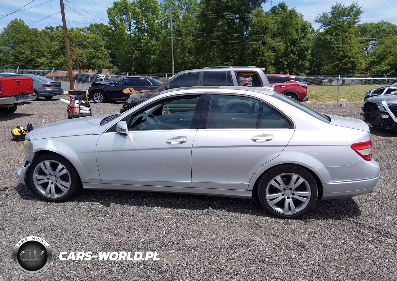 2010 Mercedes-Benz C 300 Luxury 4Matic-Sport 4Matic VIN:WDDGF8BB6AR090719 - 14