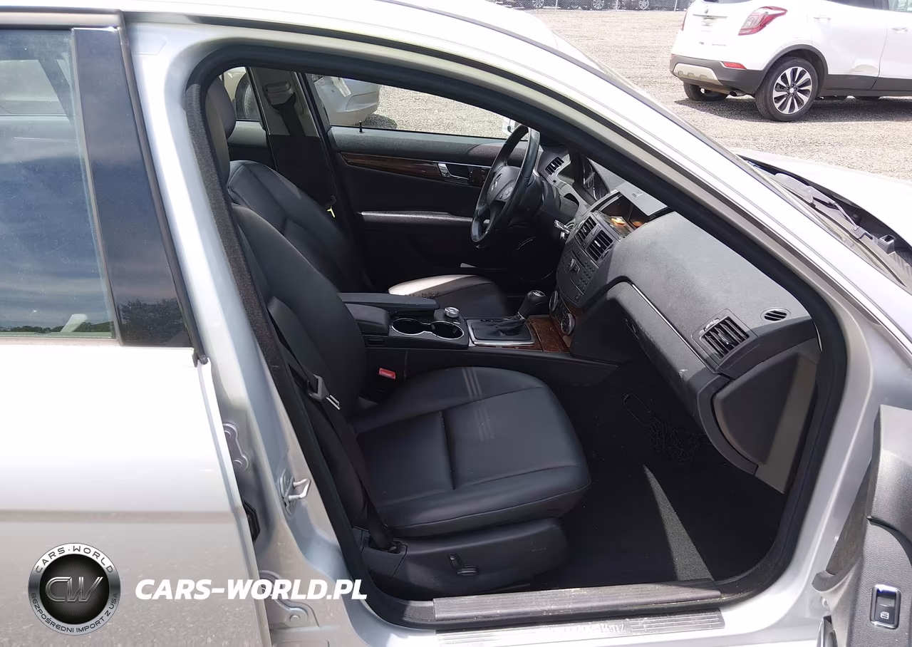 2010 Mercedes-Benz C 300 Luxury 4Matic-Sport 4Matic VIN:WDDGF8BB6AR090719 - 5