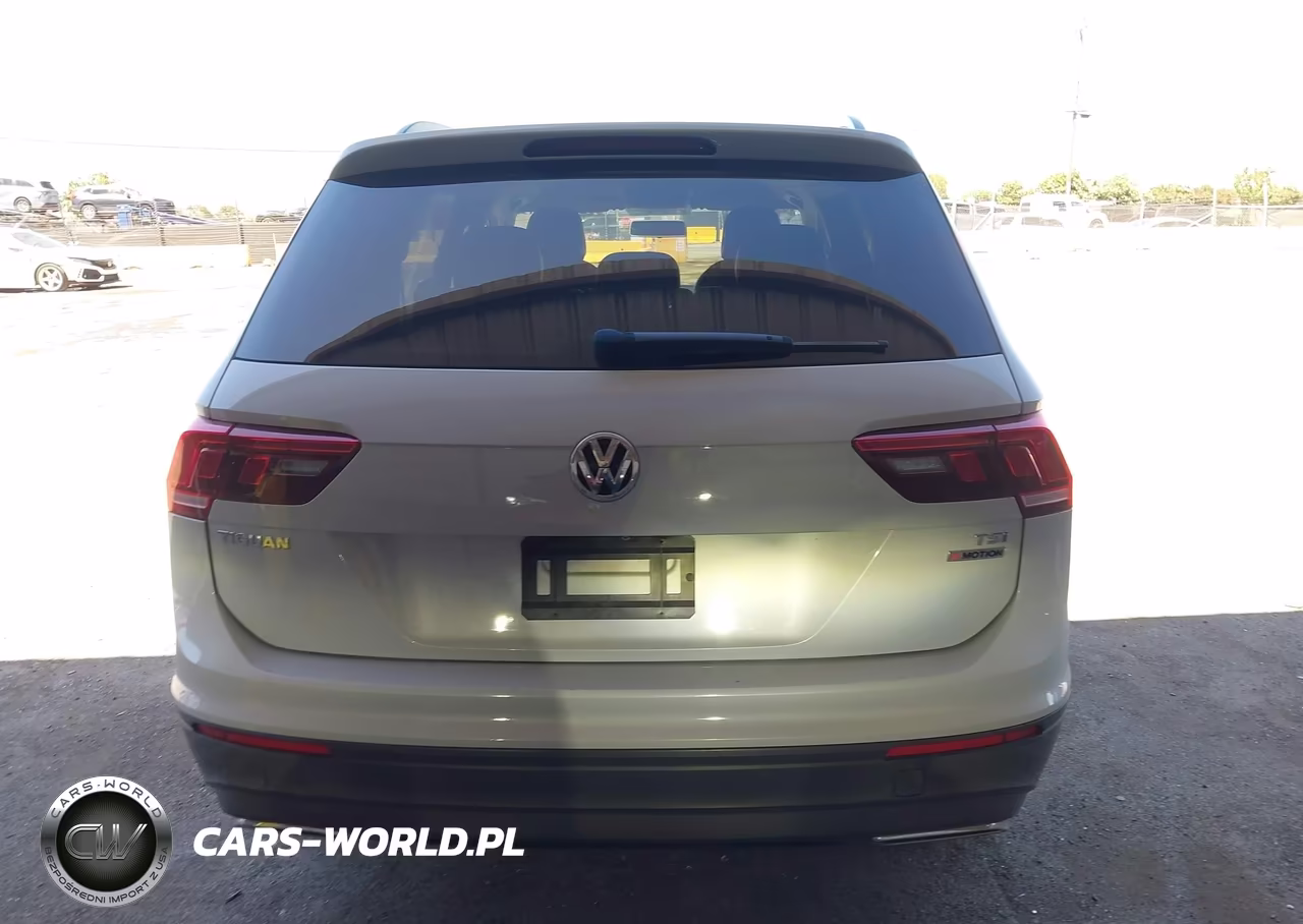2018 Volkswagen Tiguan 2.0T S VIN:3VV0B7AXXJM104056 - 17