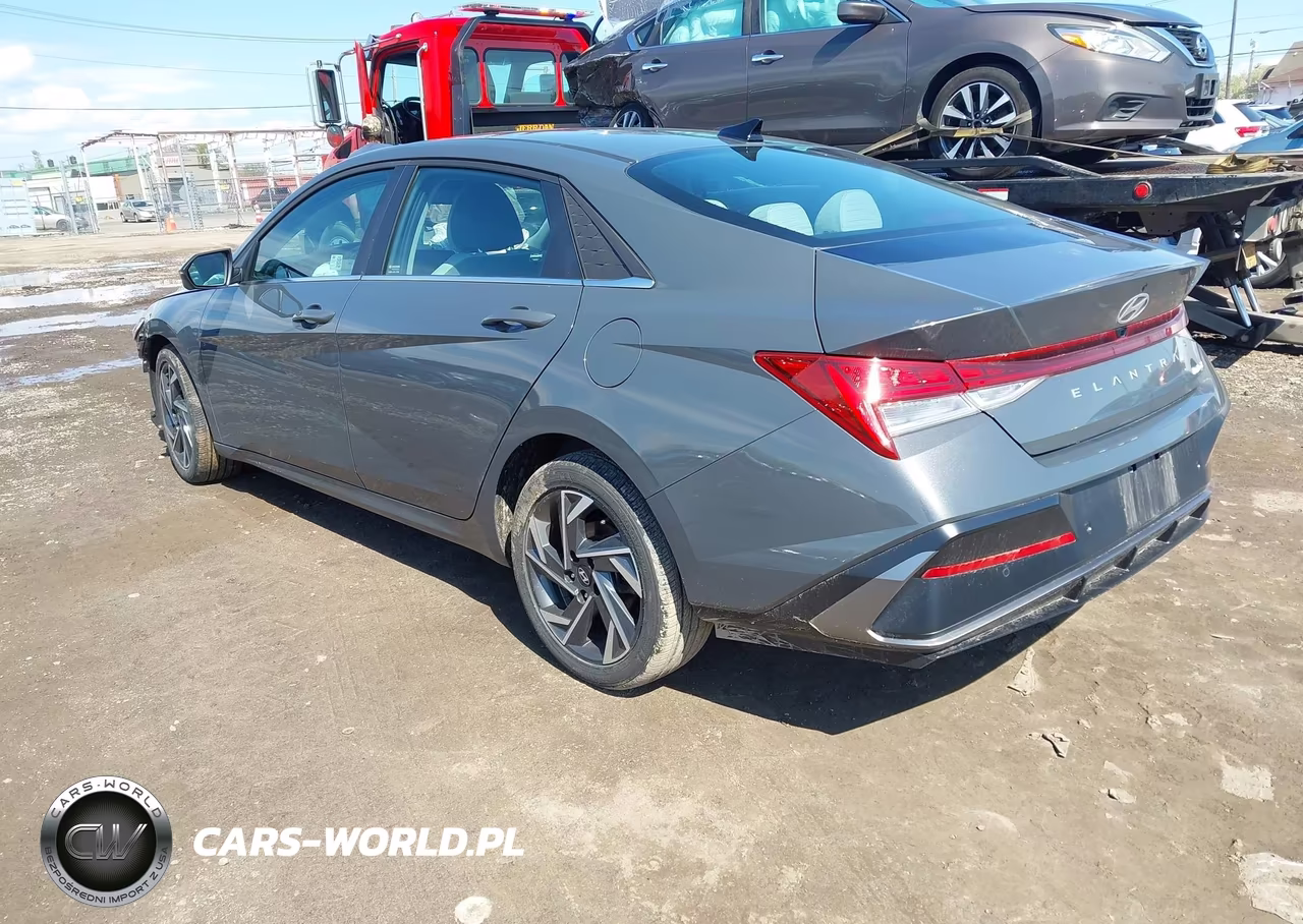 2024 Hyundai Elantra Limited VIN:KMHLP4DG8RU841394 - 3