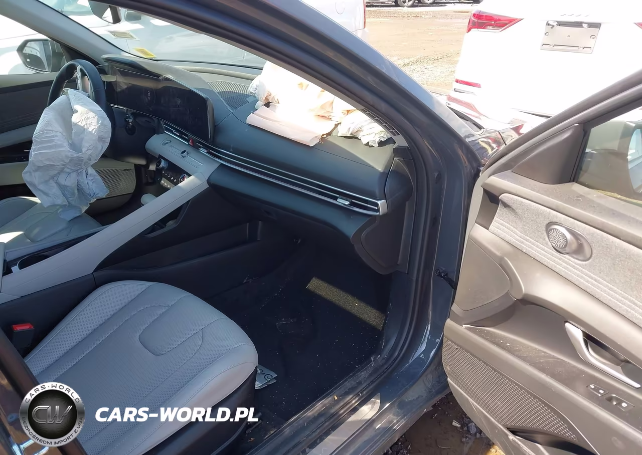 2024 Hyundai Elantra Limited VIN:KMHLP4DG8RU841394 - 5