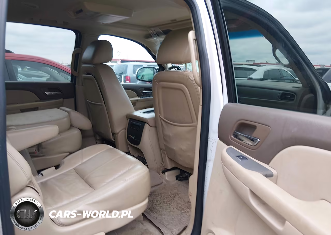 2013 Chevrolet Suburban 1500 Lt VIN:1GNSKJE77DR260497 - 8