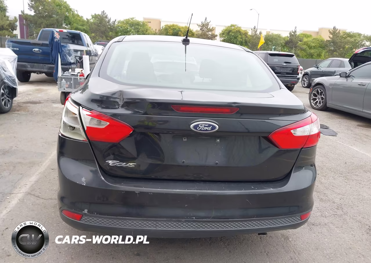 2014 Ford Focus S VIN:1FADP3E22EL341923 - 6