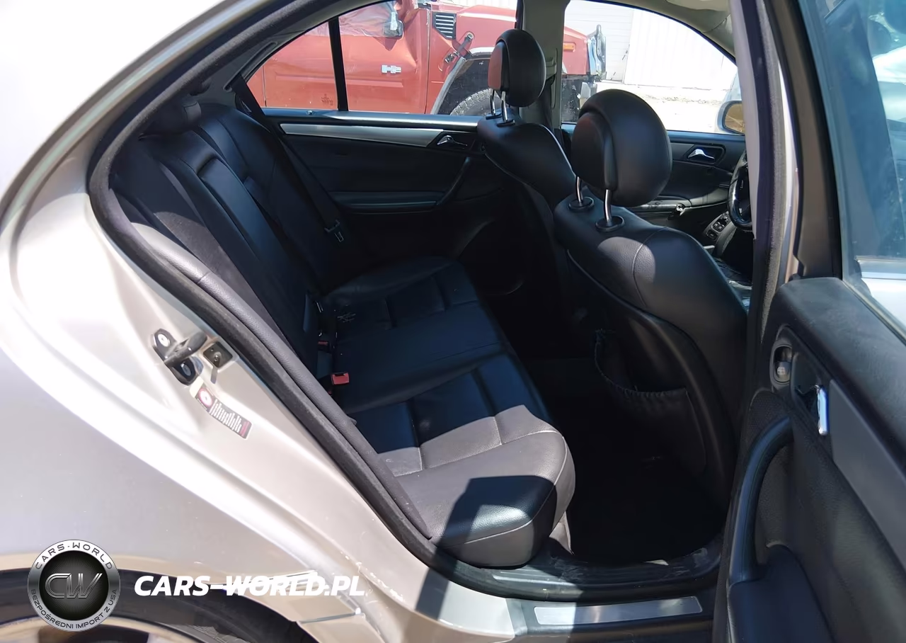 2005 Mercedes-Benz C 230 Kompressor Sport VIN:WDBRF40J55F682124 - 8