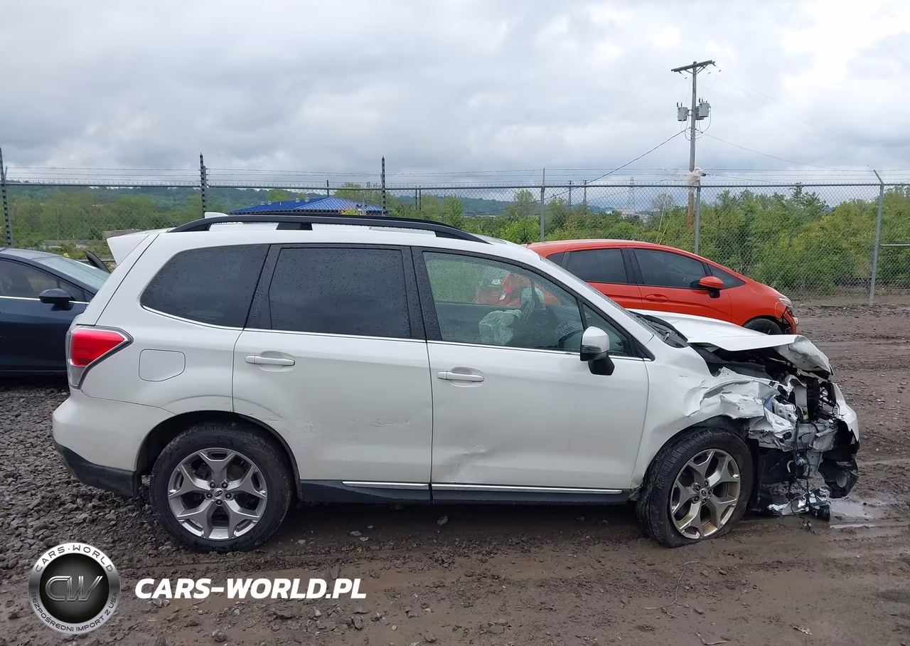 2018 Subaru Forester 2.5I Touring VIN:JF2SJAWC4JH486815 - 14